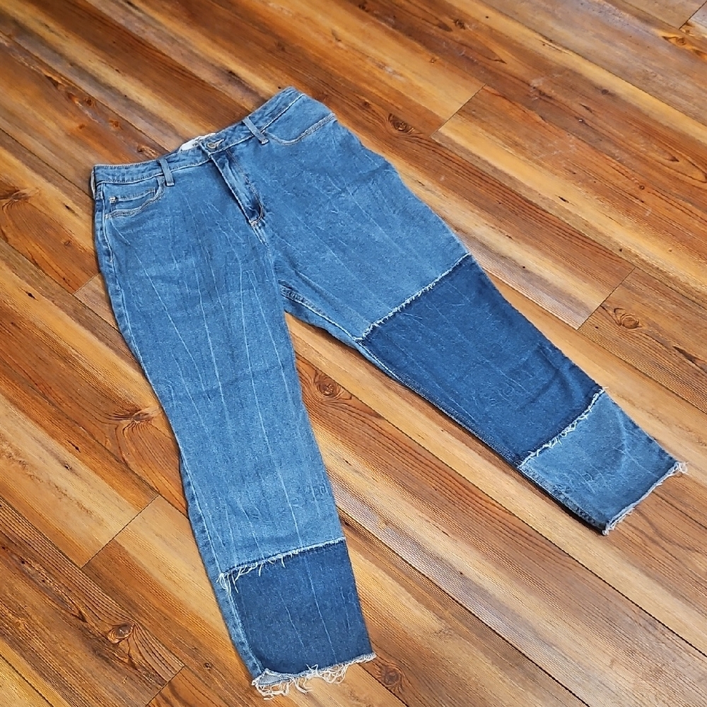 Hollister curvy high rise mom jean